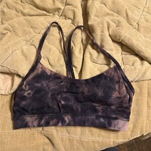 Lululemon sports bra size 8